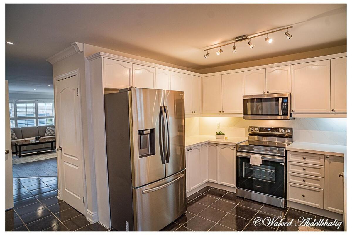 Sunroom House - 4 Bedrooms Mississauga Extérieur photo