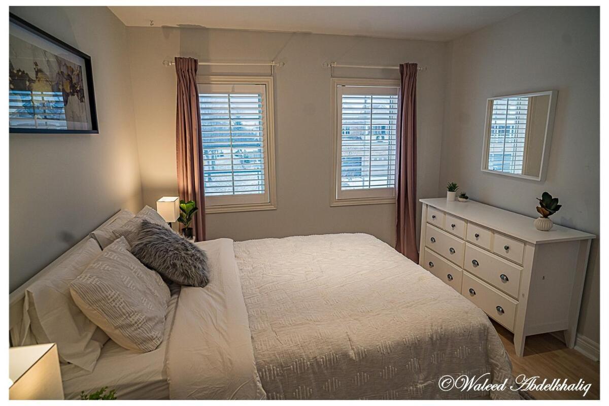 Sunroom House - 4 Bedrooms Mississauga Extérieur photo