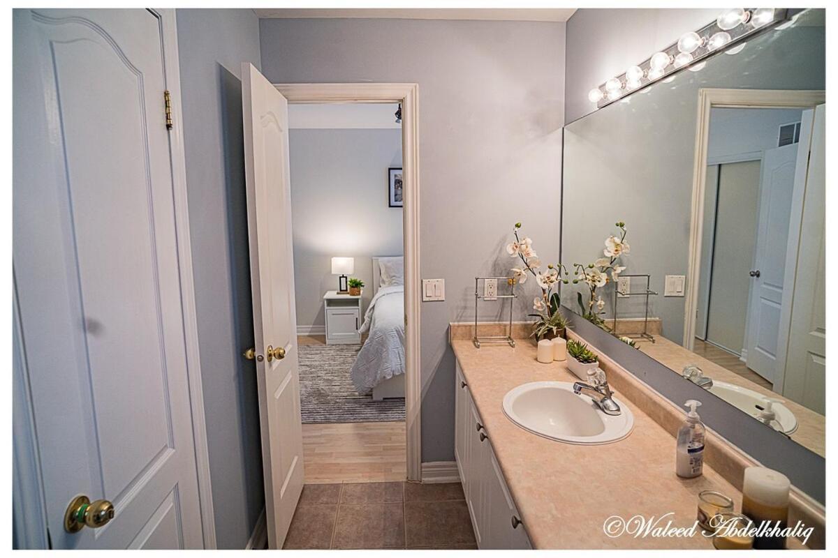 Sunroom House - 4 Bedrooms Mississauga Extérieur photo